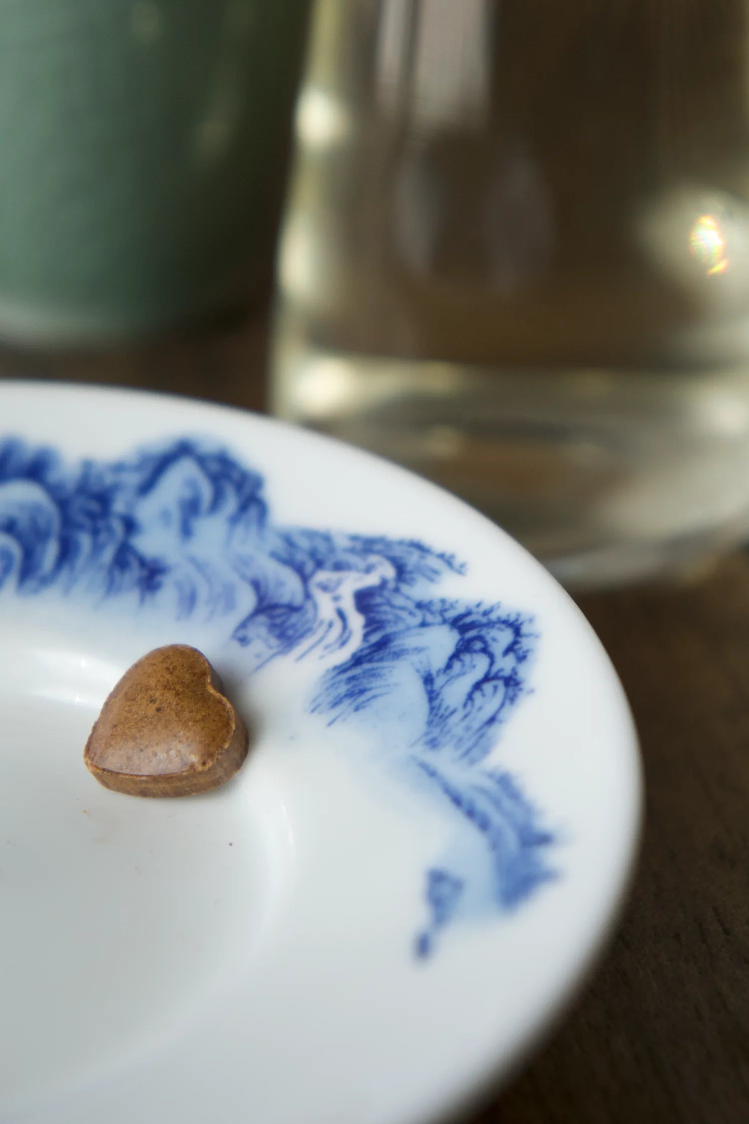 Ivy Hermit Jasmine Raw Pu'er Tea Resin made with Yunnan tea and jasmine blossoms